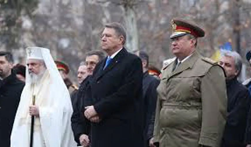 Slujbe de pomenire în cinstea eroilor din Decembrie 1989 în bisericile şi mânăstirile ortodoxe. Iohannis şi Orban, la Patriarhie