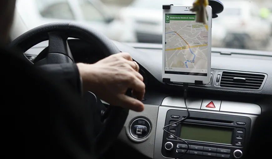 Un şofer român de Uber din Marea Britanie a profitat că o clientă este oarbă şi a făcut un gest scandalos