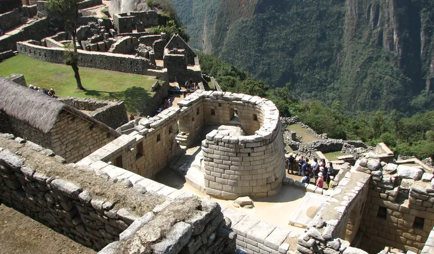 Şase turişti au fost reţinuţi pentru prejudicii aduse Templului Soarelui, din complexul Machu Picchu