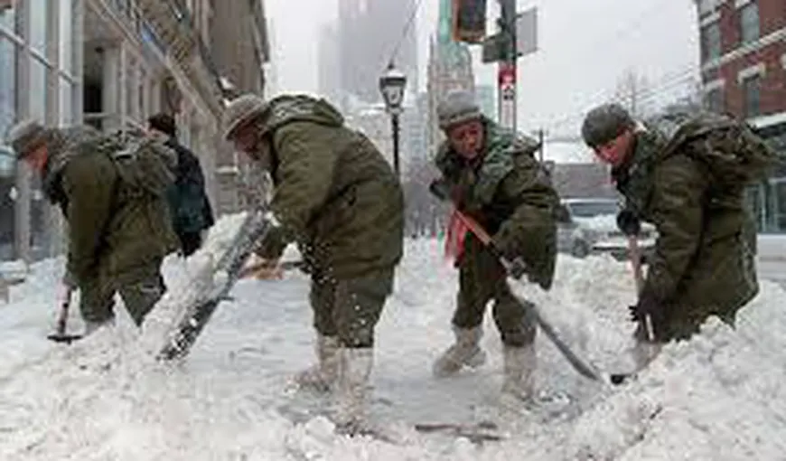 Furtuni violente de zăpadă pe coasta estică a Canadei. Armata intervine cu 200 de militari
