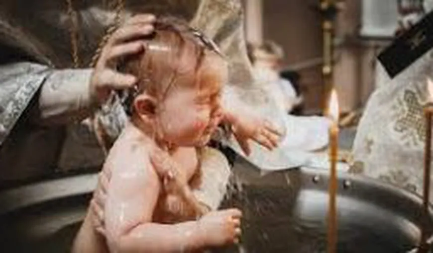 Bebeluş intoxicat cu fum în timpul botezului. Alte 4 persoane au ajuns la spital