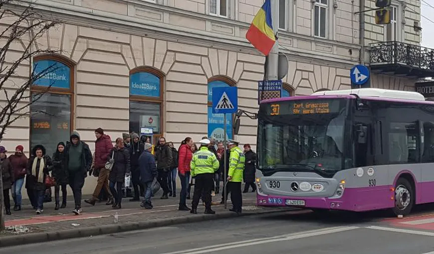 Accident grav la Cluj, o tânără a fost lovită de autobuz pe trecerea de pietoni