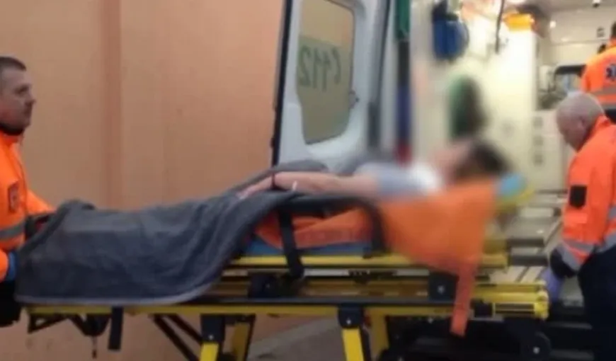Tânără din Prahova, înjunghiată de fostul iubit. Fata de 17 ani a fost atacată sub privirile actualului prieten