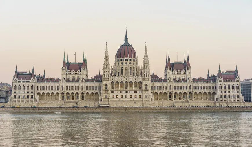 Parlamentul a revocat puterile speciale acordate premierului Orban în starea de urgenţă