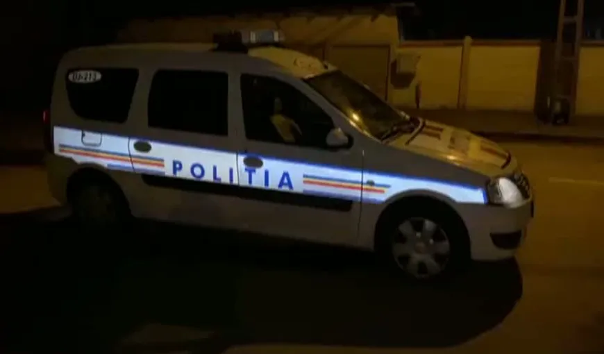 Şofer urmărit ca-n filme de poliţişti în Craiova. A abandonat un copil în maşină şi a fugit