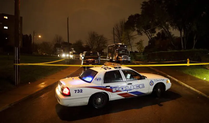 Atac armat la Toronto. Trei persoane au murit