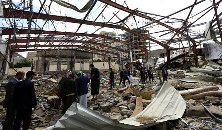 Coaliţia s-a răzbunat pe civili, pentru un avion doborât în Yemen. Au fost ucise cel puţin 31 de persoane