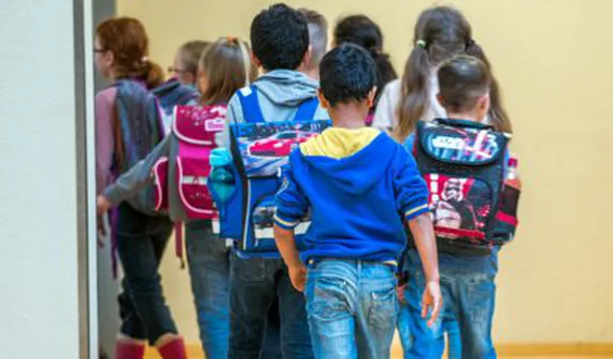Mai mulţi elevi români dintr-o şcoală din Germania, infectaţi cu coronavirus. Zeci de copii şi profesori, în carantină