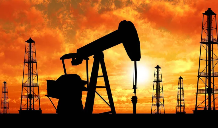 Preţul petrolului ar putea scădea cu 10 dolari pe baril. Care sunt cauzele şi care vor fi efectele