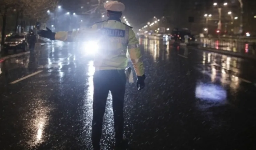 Prima noapte de restrictii in Romania. Peste 1.700 de persoane au fost amendate de oamenii legii