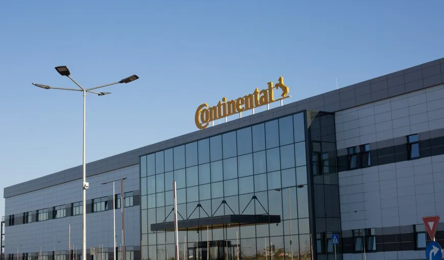 Continental România a reluat producţia la două dintre fabricile auto