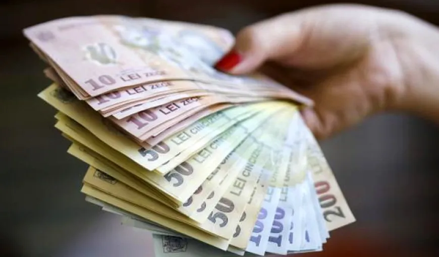 Comunitatea Declic îi solicită lui Iohannis plafonarea pensiilor speciale până la suma de 4.000 de lei, până la sfârşitul acestui an