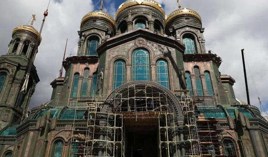 Noua catedrală-mamut din Rusia conţine mozaicuri cu Putin, Stalin şi anexarea Peninsulei Crimeea