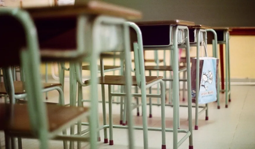 Asociaţiile de elevi atrag atenţia asupra pericolului redeschiderii şcolilor: „Ne asumăm un risc inutil”