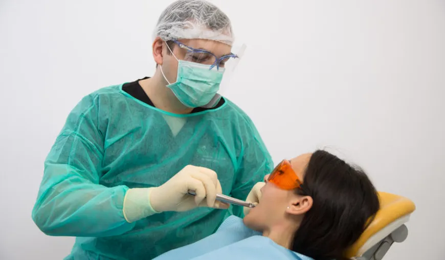 Românii vor plăti mai mulţi bani la dentist după pandemia de coronavirus: Costurile suplimentare încep de la 300 de lei