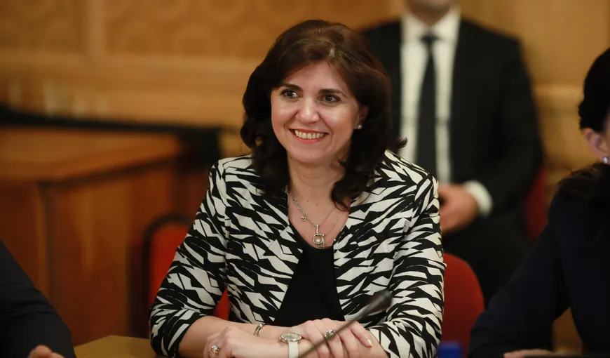Monica Anisie, ministru Educaţiei: „Salariile profesorilor se plătesc integral”