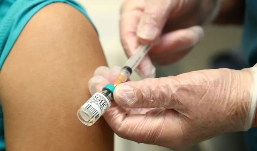 Ce a păţit un tânăr care s-a vaccinat împotriva coronavirusului. Mărturii cutremurătoare