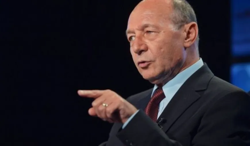 Băsescu: „Dacă Cîţu a împrumutat azi 3,2 miliarde de euro ca să îi dea la pensii şi la alocaţii, să ştiţi că e un criminal”
