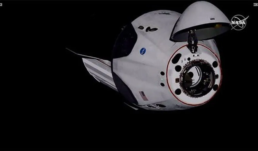 SpaceX. Capsula Crew Dragon s-a conectat la Staţia Spaţială Internaţională VIDEO