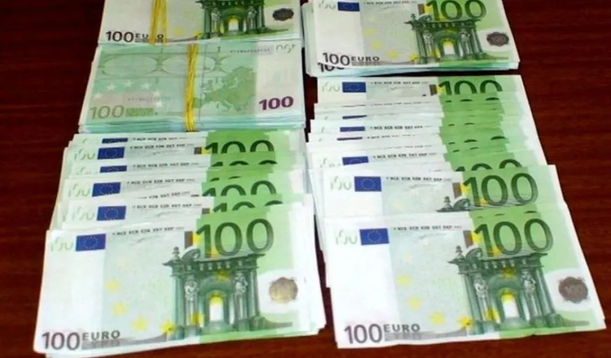 Cum a reuşit un român să plaseze 2.000 de euro falşi la păcănele. Oamenii legii au percheziţionat mai multe persoane