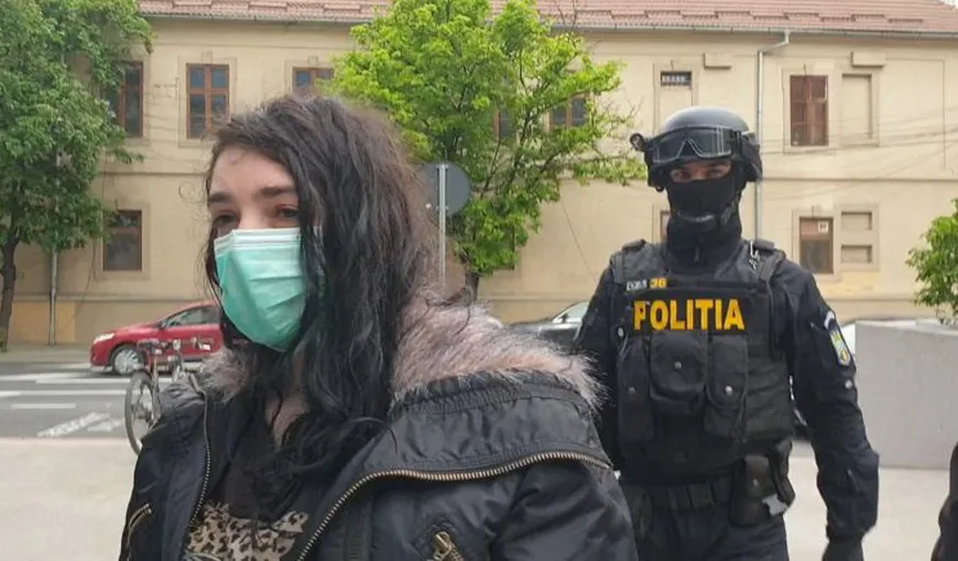 Româncă, adeptă radicalizată a Statului Islamic, ridicată de mascaţi la Timişoara