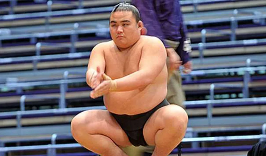 Un luptător de sumo infectat cu coronavirus a murit la 28 de ani
