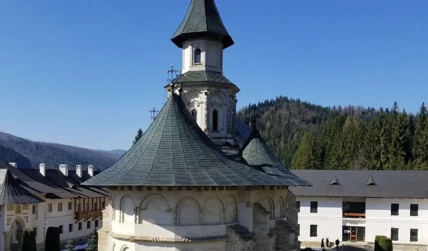 Un nou FOCAR de CORONAVIRUS în România. 31 de călugări de la Mănăstirea Putna au fost confirmaţi cu COVID-19