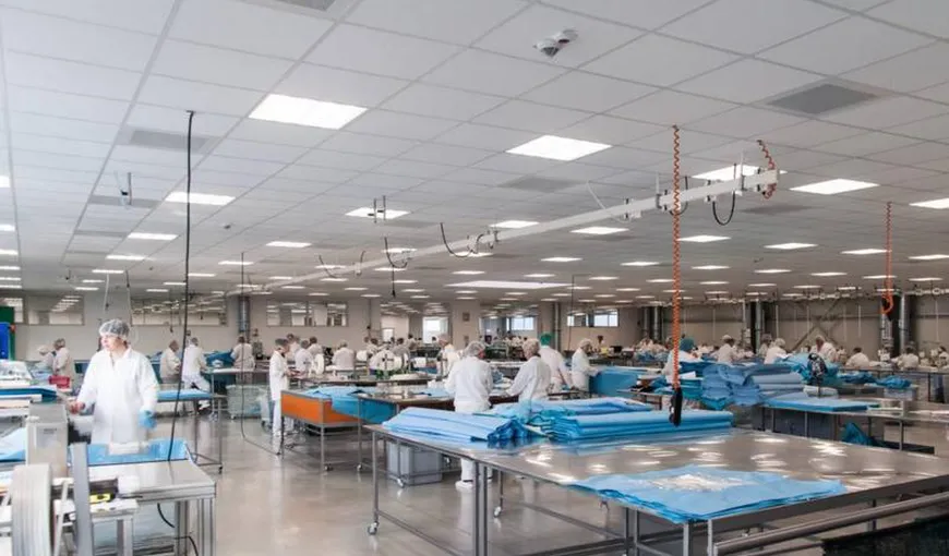 Orban anunţă ANCHETĂ la fabrica Romarm după ce ar fi oprit producţia de măşti