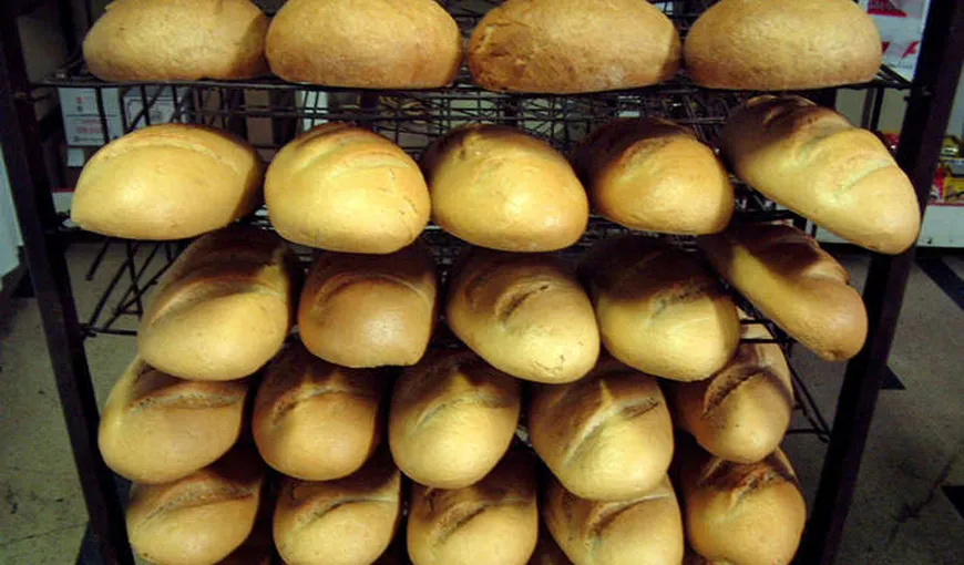 Fermierii avertizează: „Preţul pâinii va creşte luna viitoare cu peste 25%”. Ce abuzuri comit marile hipermarket-uri