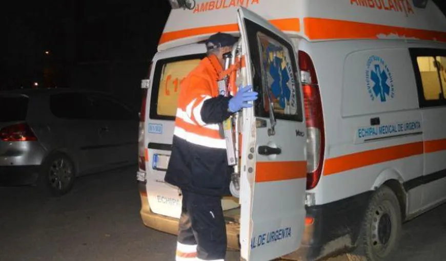 Accident grav în Hunedoara. Cinci persoane rănite, după ce un camion a fost lovit de o maşină