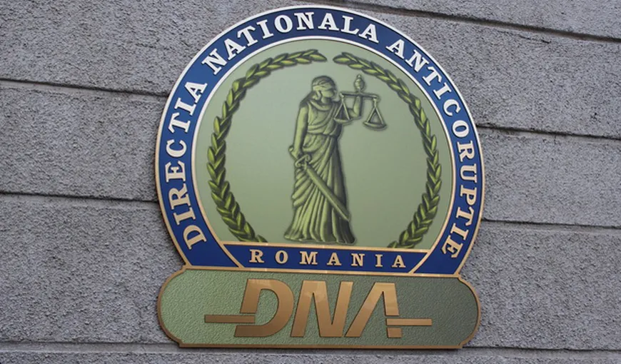 Directorul financiar-contabil şi şeful Biroului de Achiziţii Publice ai Institutului Fundeni, trimişi în judecată de DNA