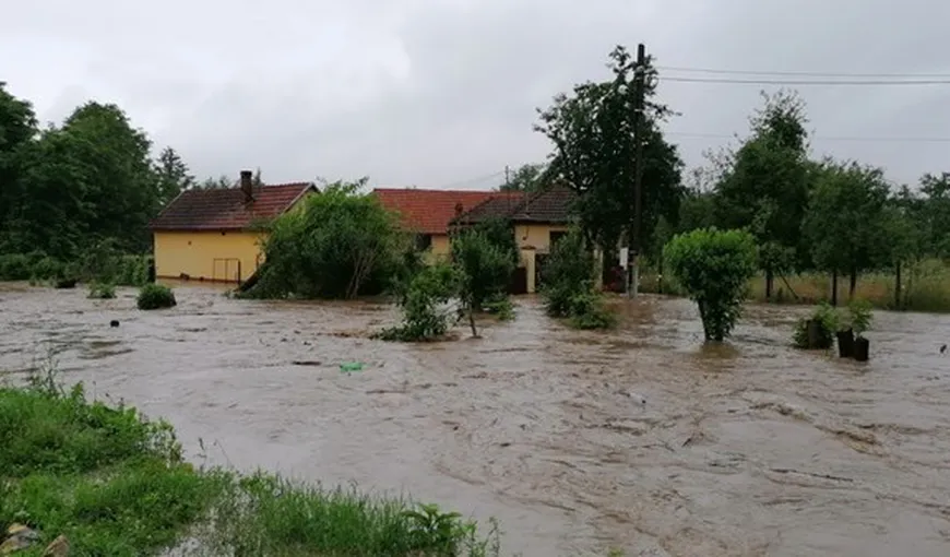 COD ROŞU de inundaţii în Harghita şi Mureş, până la ora 16:00. Avertizare prin Ro-Alert