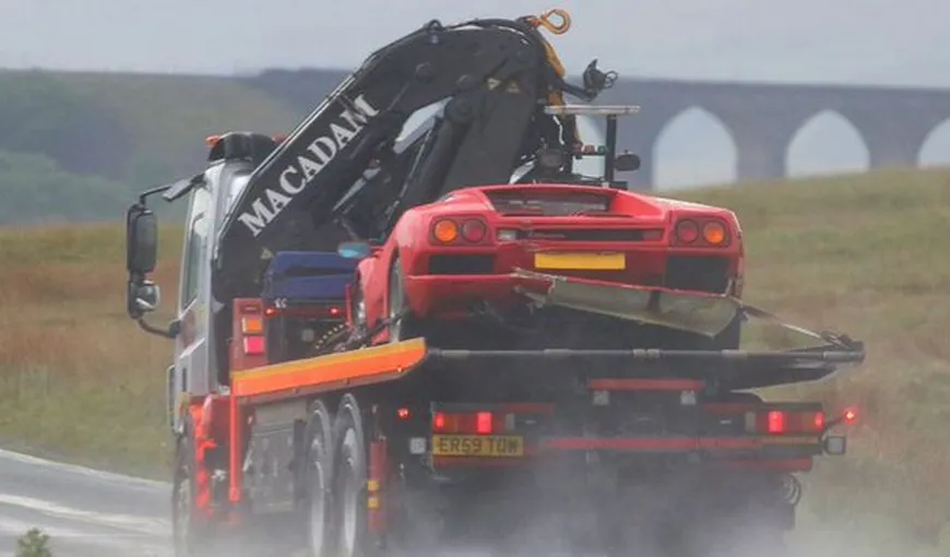 Prezentator Top Gear, accident cu un Lamborghini Diablo, de 280.000 de euro. Vedeta a fost la un pas de moarte