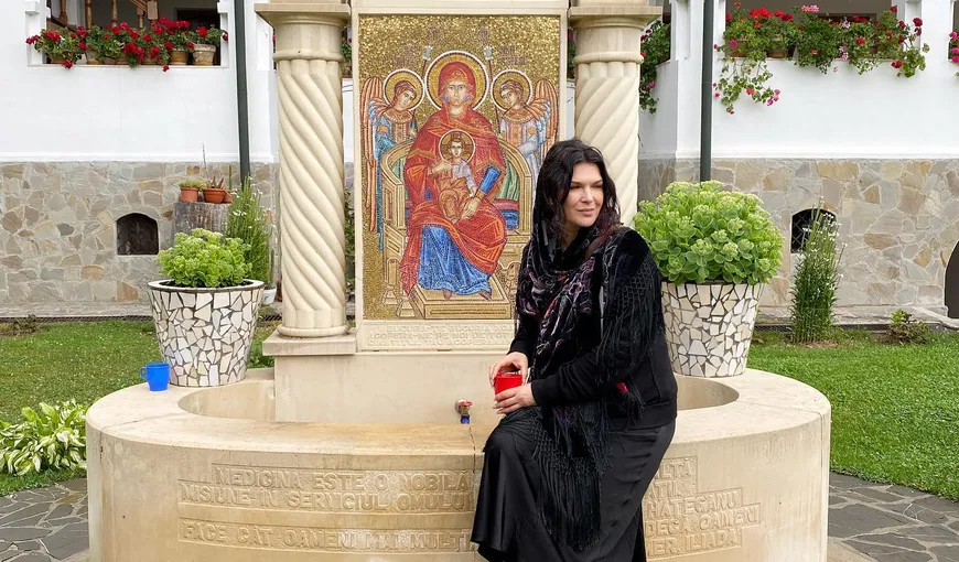 Monica Bîrlădeanu, la mănăstire. Decizia luată de vedeta Pro TV: „Am încheiat o călătorie dedicată sufletului meu”