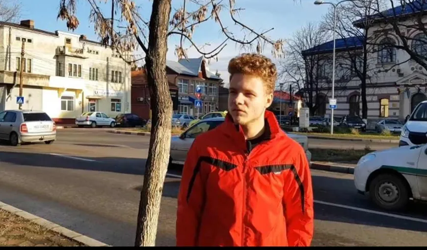 Andrei Voicu, liceanul care a luat nota doi la purtare, cere demisia directorului şi a câtorva profesori