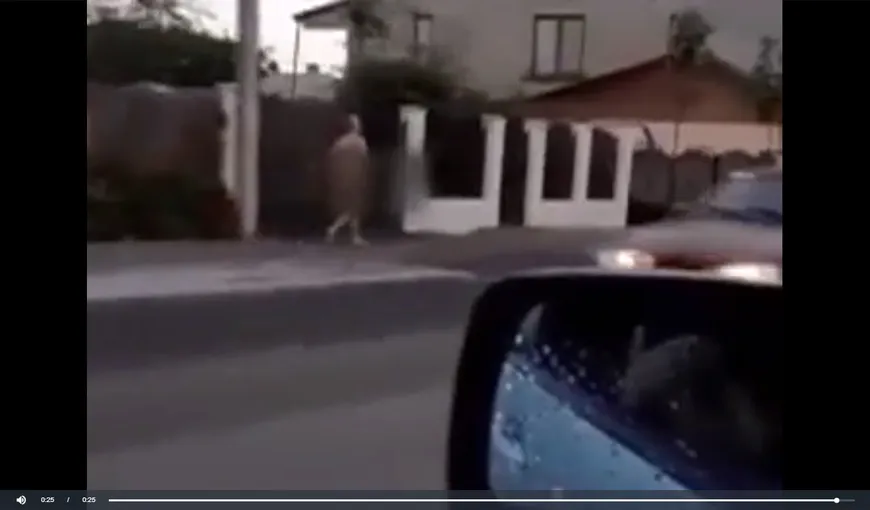 Imagini de cascadorii râsului: un bărbat din Craiova a alergat gol puşcă pe străzi VIDEO