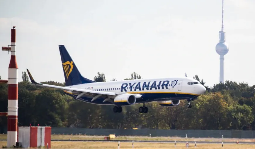 Ryanair îşi închide una dintre cele mai mari baze din Europa, după ce piloţii au votat să nu accepte reduceri de salarii