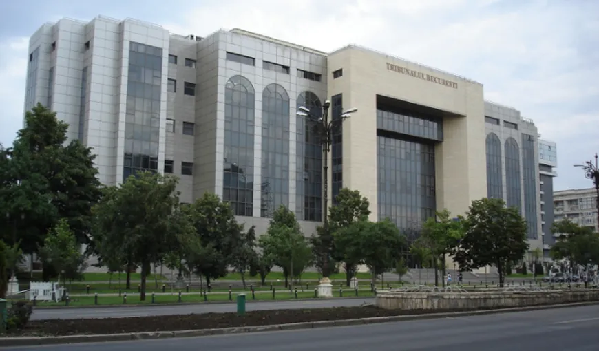 Alertă cu bombă la Tribunalul Bucureşti. Clădirea a fost evacuată. UPDATE: Alerta a fost falsă