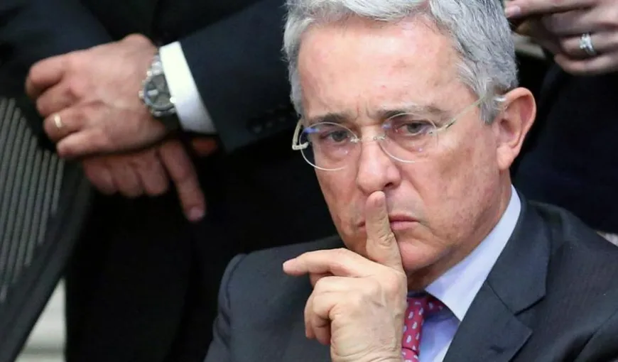 Curtea Supremă a decis reţinerea fostului preşedinte al Columbiei, Alvaro Uribe