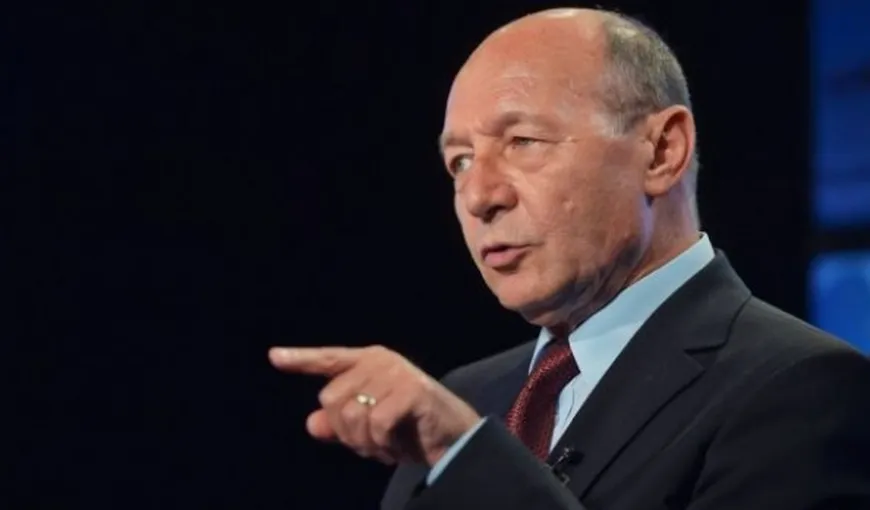 Traian Băsescu, după anunţul redeschiderii restaurantelor, şcolilor: „Nu aş vrea să vad datele de pe 15 octombrie”