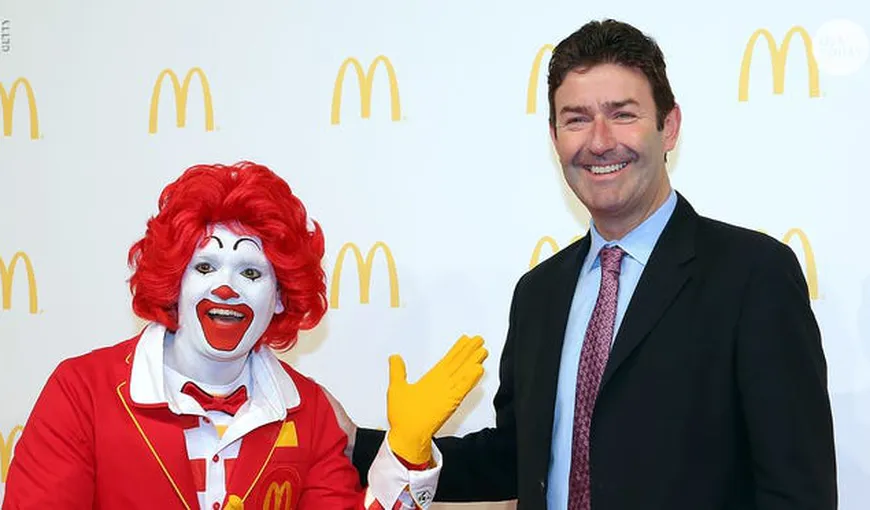 Fostul CEO al McDonald’s a fost acuzat că a întreţinut relaţii sexuale cu mai multe angajate ale companiei