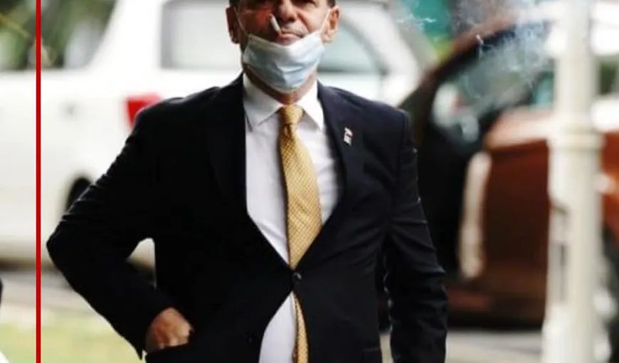 Ludovic Orban a fumat cu masca de protecţie sub bărbie. Fotografia care a stârnit controverse