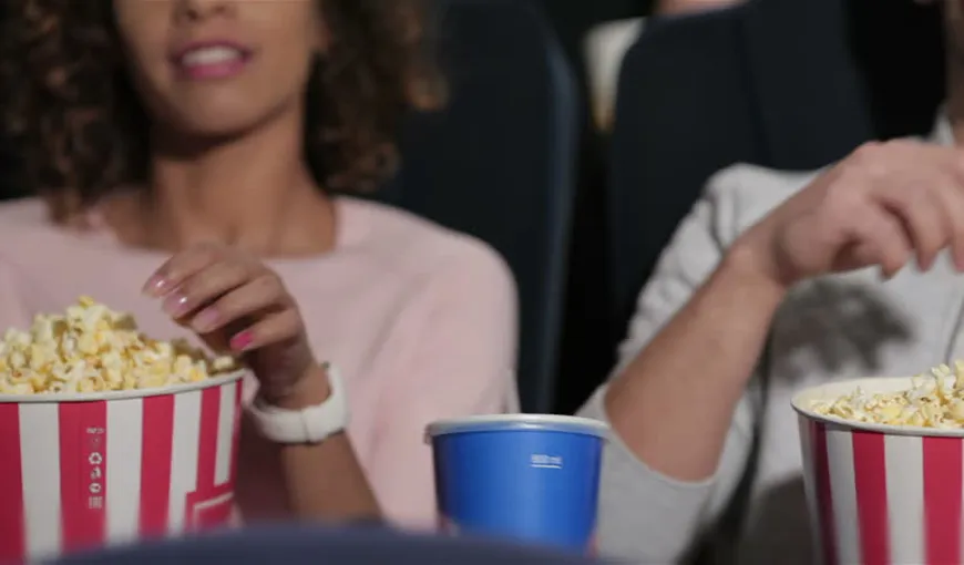 Un sportiv de doar 14 ani a murit după ce a mâncat popcorn la cinema! Ce a descoperit medicul legist la autopsie