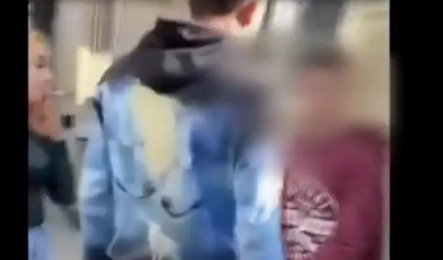 Adolescenţii care au agresat un băiat de 14 ani în Tg. Jiu, puşi sub control judiciar după o noapte în arest