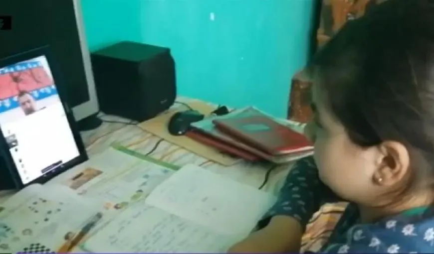 Prima zi de şcoală. Salvaţi Copiii România: Peste 900.000 de elevi nu au acces la educaţia online