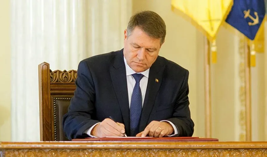 Iohannis a promulgat legea care le permite românilor din diaspora să voteze timp de două zile