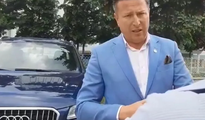 Scene şocante! Primarul din Sângeorz-Băi şi-a filmat fiica dezbrăcată, în genunchi şi cu mâinile ridicate, în timp ce el o certa
