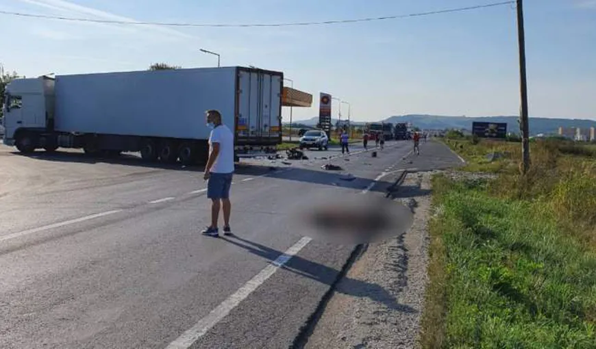 Accident dramatic pe DN1! Un motociclist a murit, după ce a fost lovit de un TIR, la iesirea din Făgăraş spre Braşov