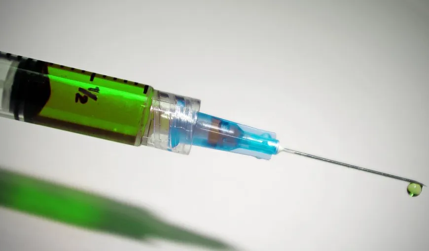 Când ar putea ajunge vaccinul anti-COVID în România? Explicaţiile ministrului Sănătăţii