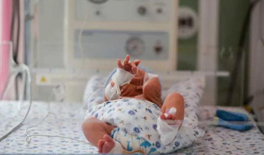 Un bebeluş de doar 24 de zile a fost vindecat de COVID